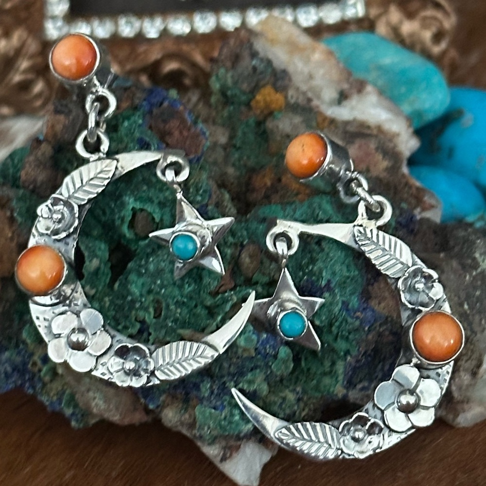 Spiny oyster turquoise moon, stars dangle southwestern Sterling silver earrings - Picture 1 of 6